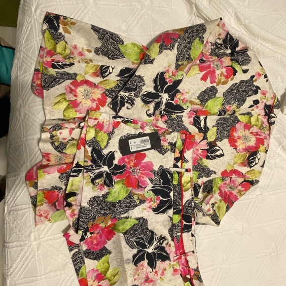 Marciano 2pc Set - Picture 7 of 10